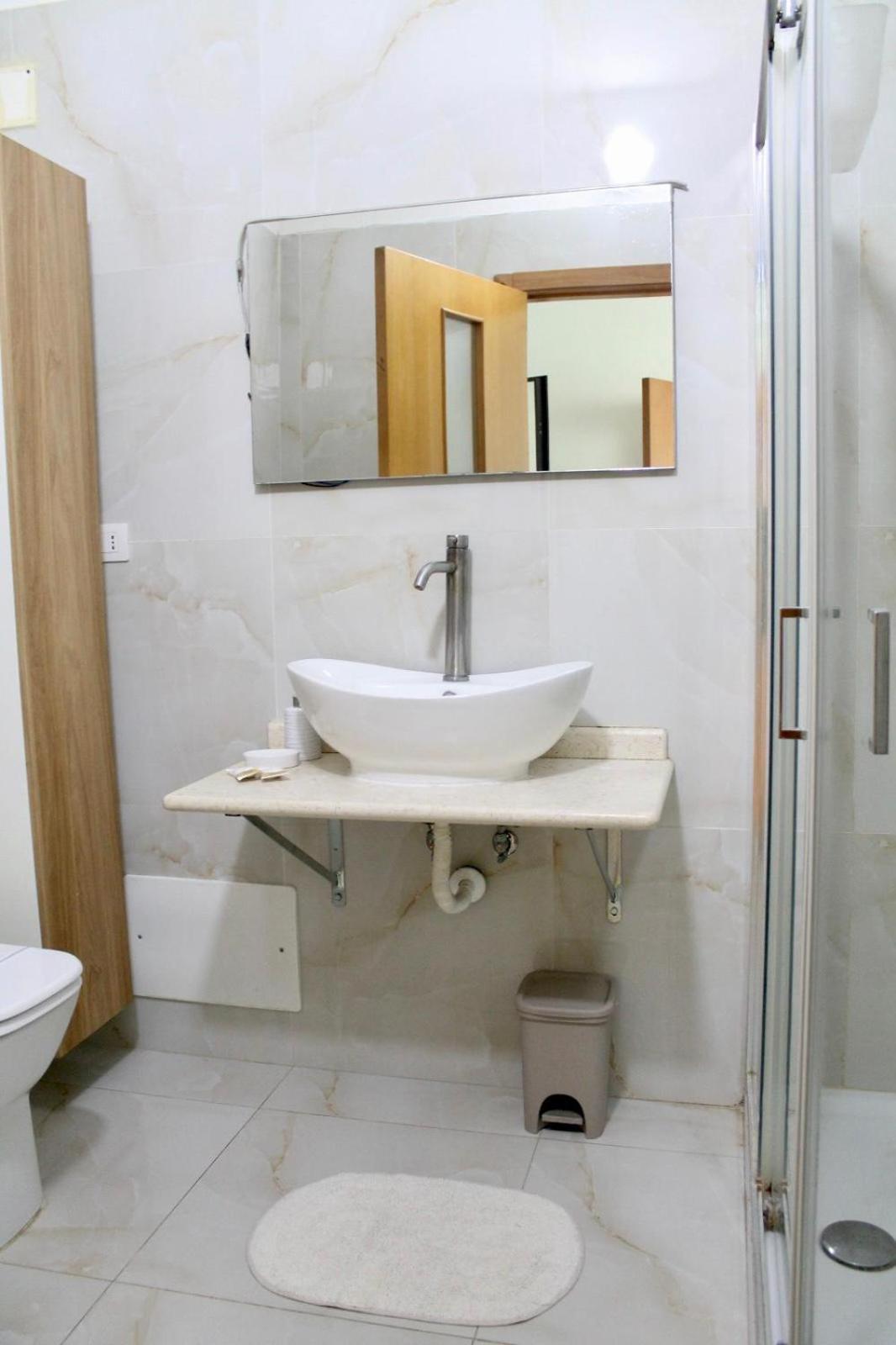 B&B Central Rooms 137 Naples Luaran gambar