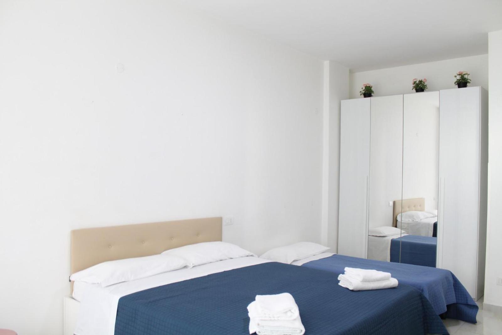 B&B Central Rooms 137 Naples Luaran gambar