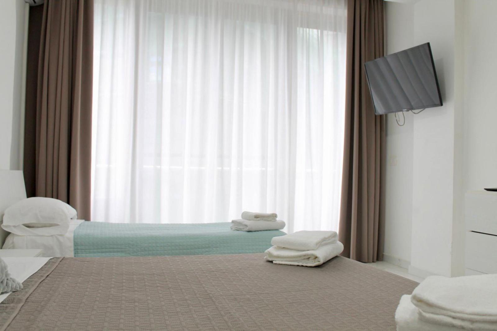 B&B Central Rooms 137 Naples Luaran gambar